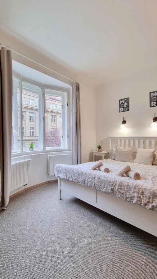 Finnem Rentals Zikova Prague Extérieur photo