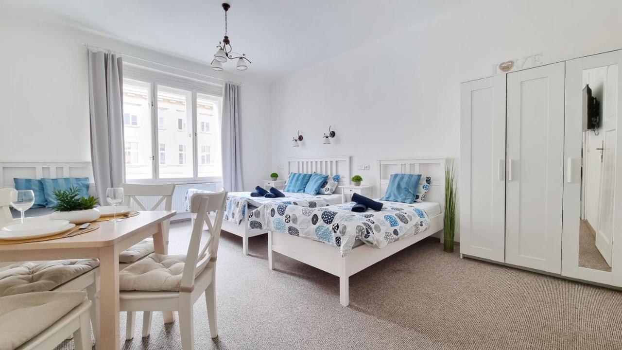 Finnem Rentals Zikova Prague Extérieur photo